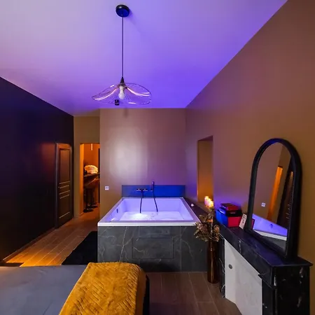 דירה Dreamy - Evasion, Balneo & Cinema Prive אנז'ה